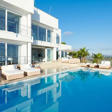 In Ibiza With Infinity Pool And Sea Views Willa Santa Eularia des Riu