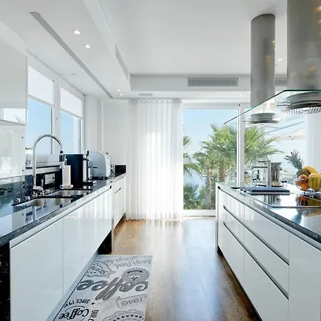 In Ibiza With Infinity Pool And Sea Views * Santa Eularia des Riu
